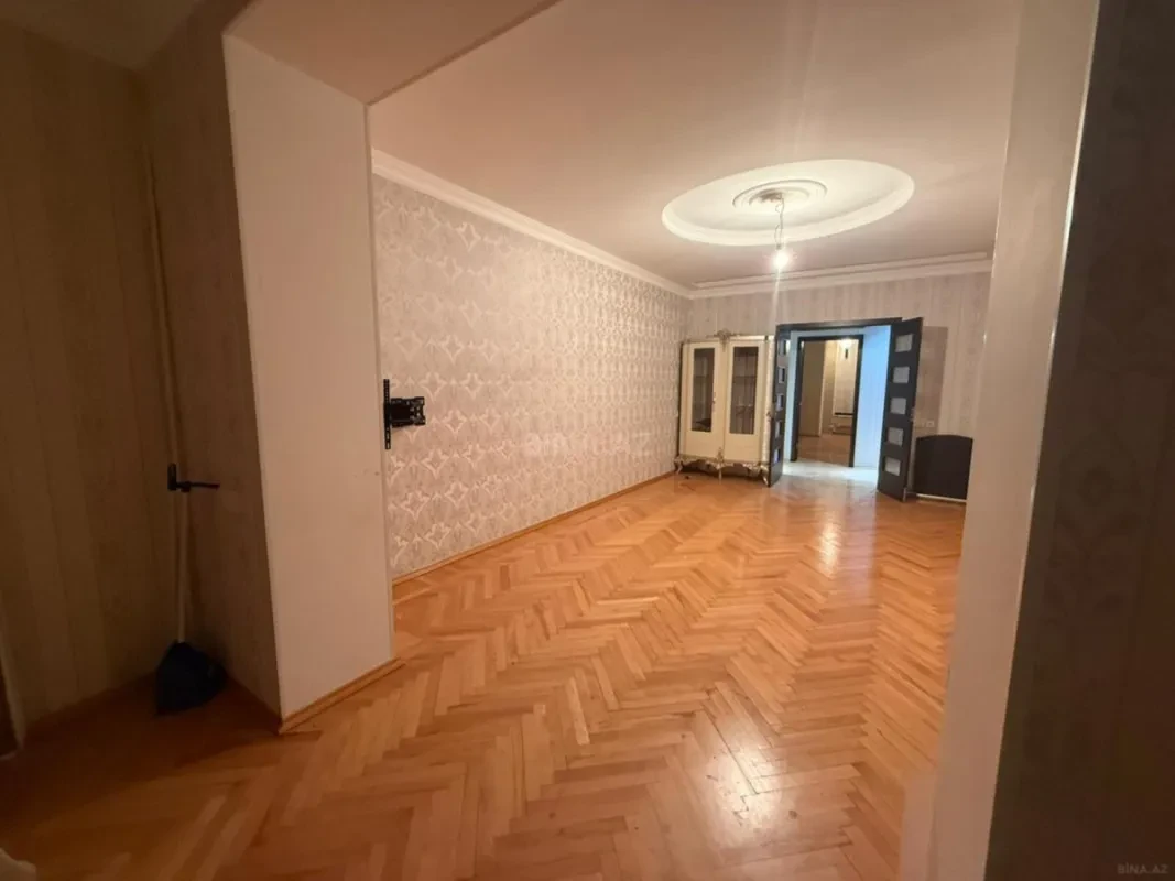 Satılır 3 otaqlı mənzil 87 m²