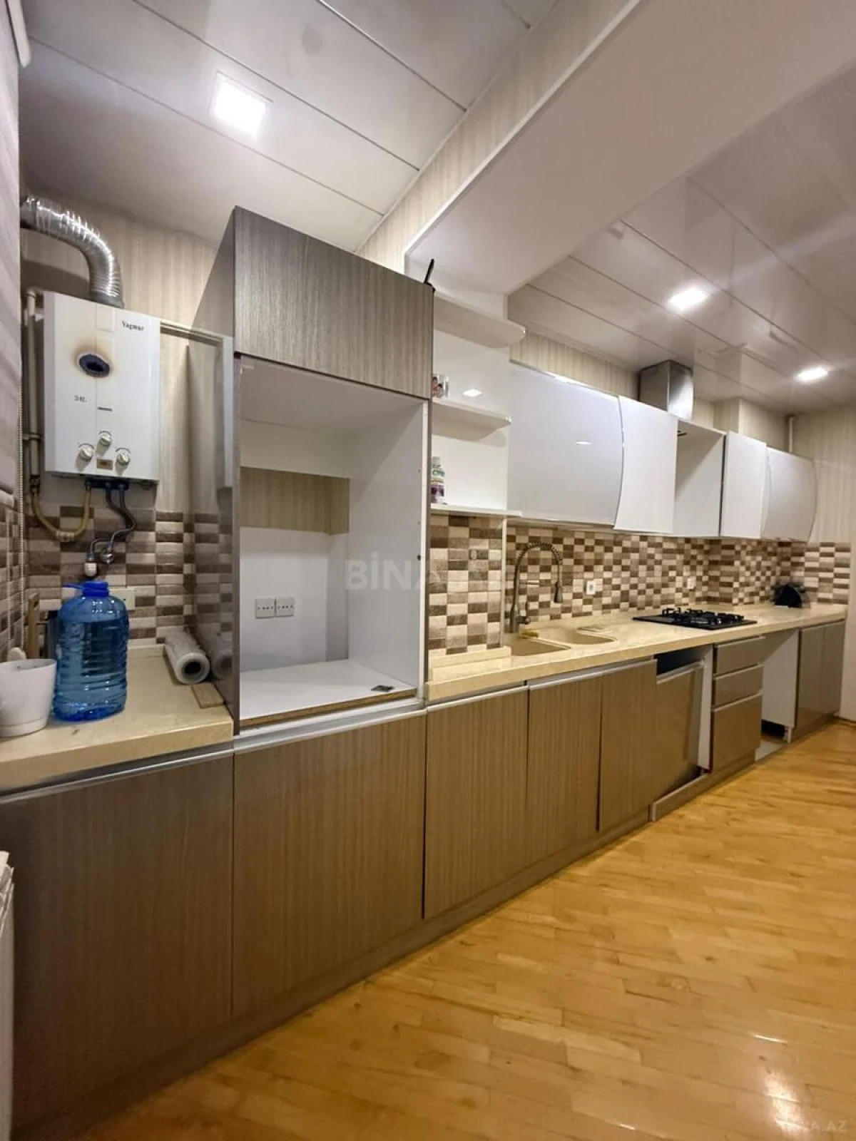 Satılır 3 otaqlı mənzil 87 m²