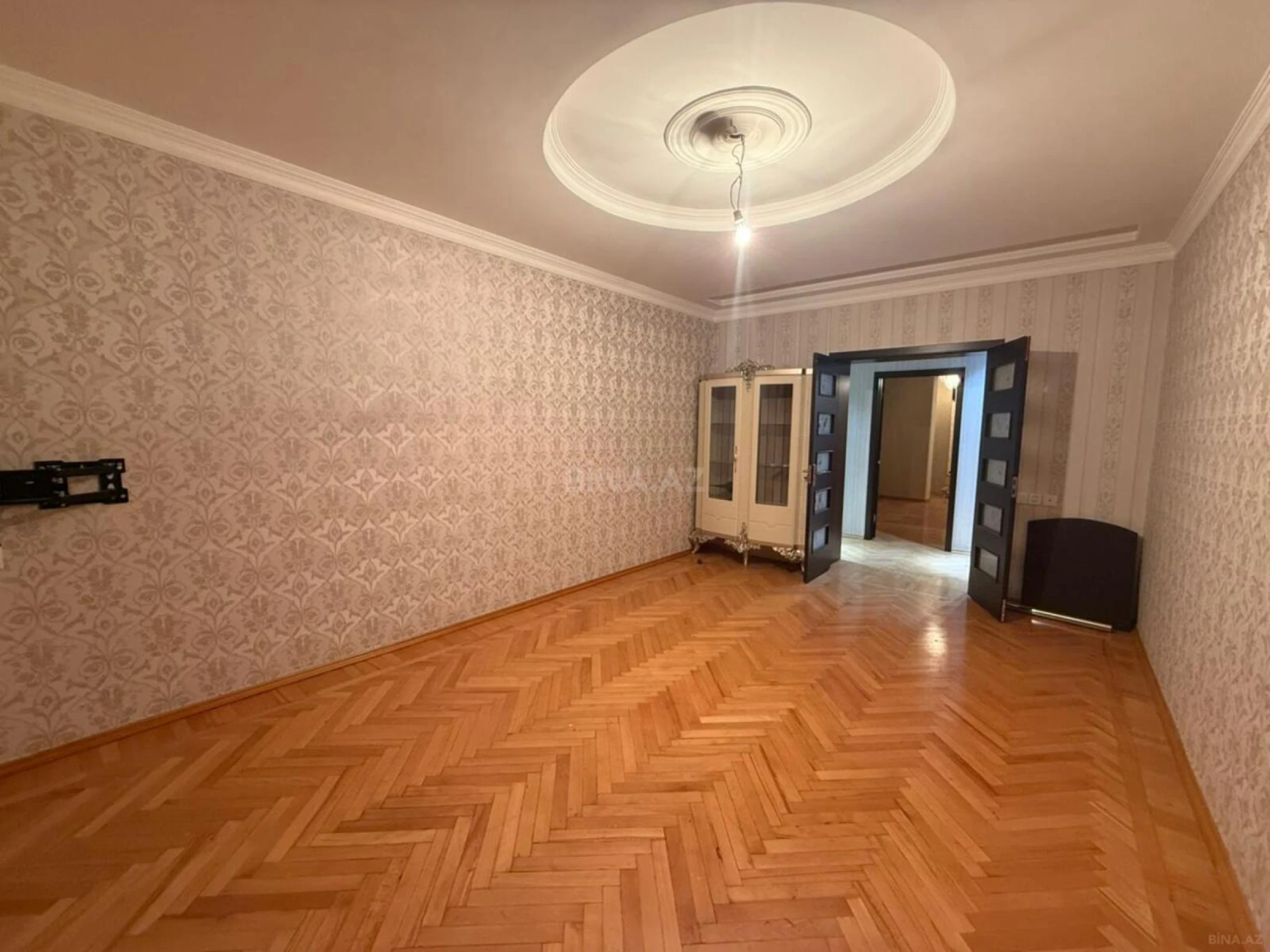 Satılır 3 otaqlı mənzil 87 m²