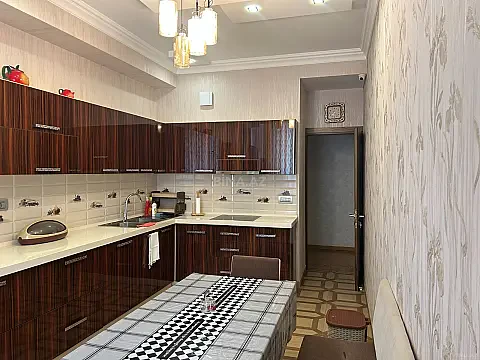 Satılır 3 otaqlı mənzil 135 m² — Bakı, Nəsimi 3 otaq 135.00 m²