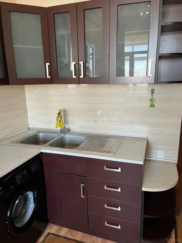 Satılır 2 otaqlı mənzil 83 m²