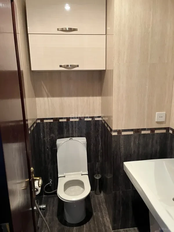 Satılır 2 otaqlı mənzil 83 m²