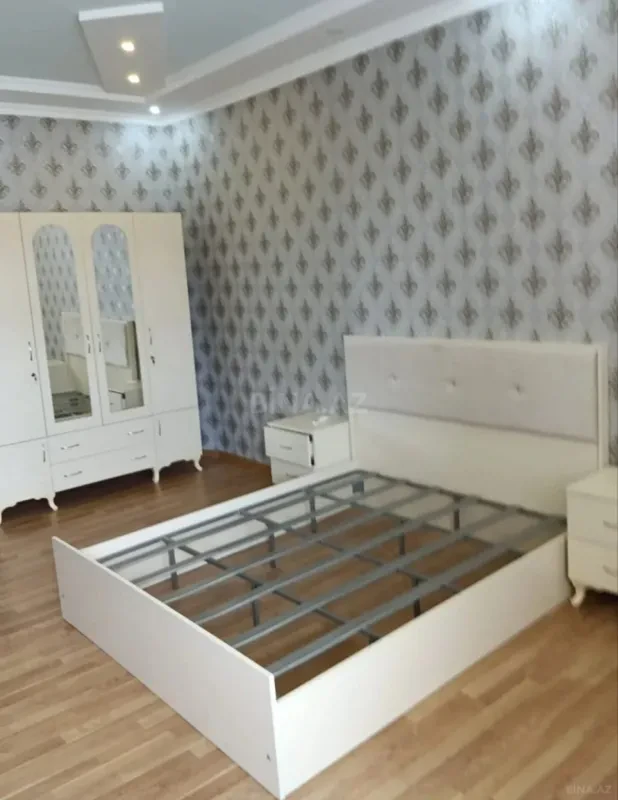 Kirayə verilir 3 otaqlı mənzil 120 m²