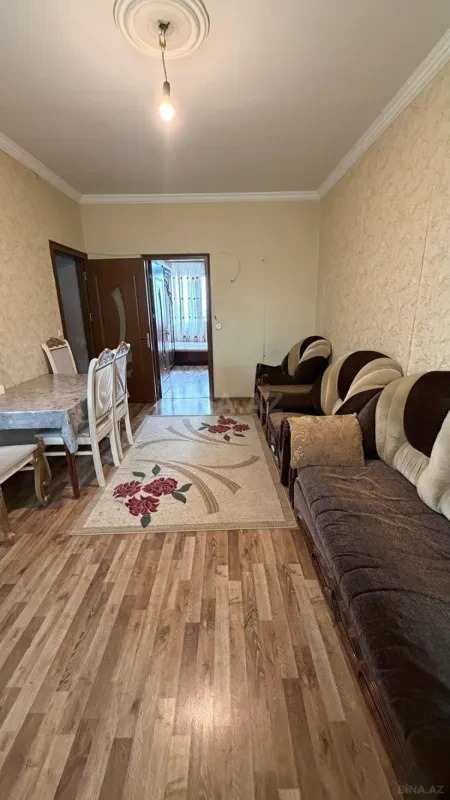 Kirayə verilir 2 otaqlı mənzil 50 m²