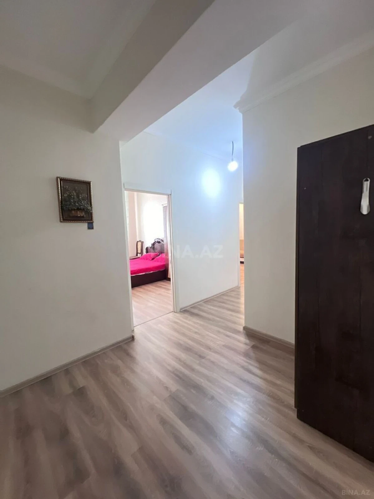 Kirayə verilir 2 otaqlı mənzil 70 m²