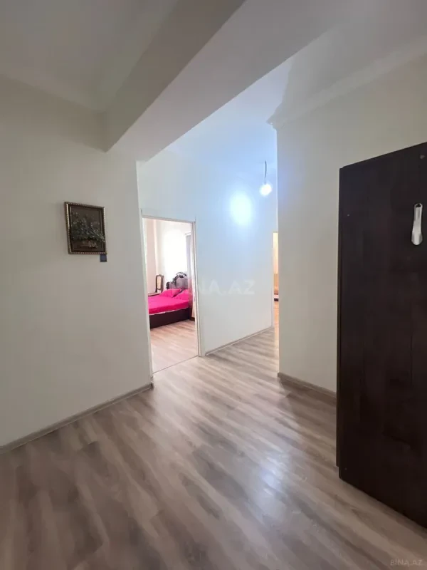 Kirayə verilir 2 otaqlı mənzil 70 m²