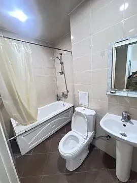 Kirayə verilir 2 otaqlı mənzil 70 m²