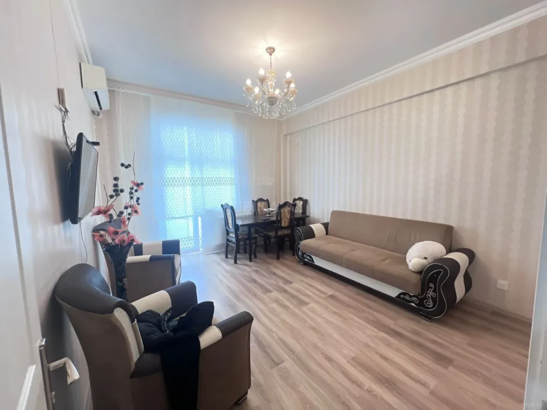 Kirayə verilir 2 otaqlı mənzil 70 m²