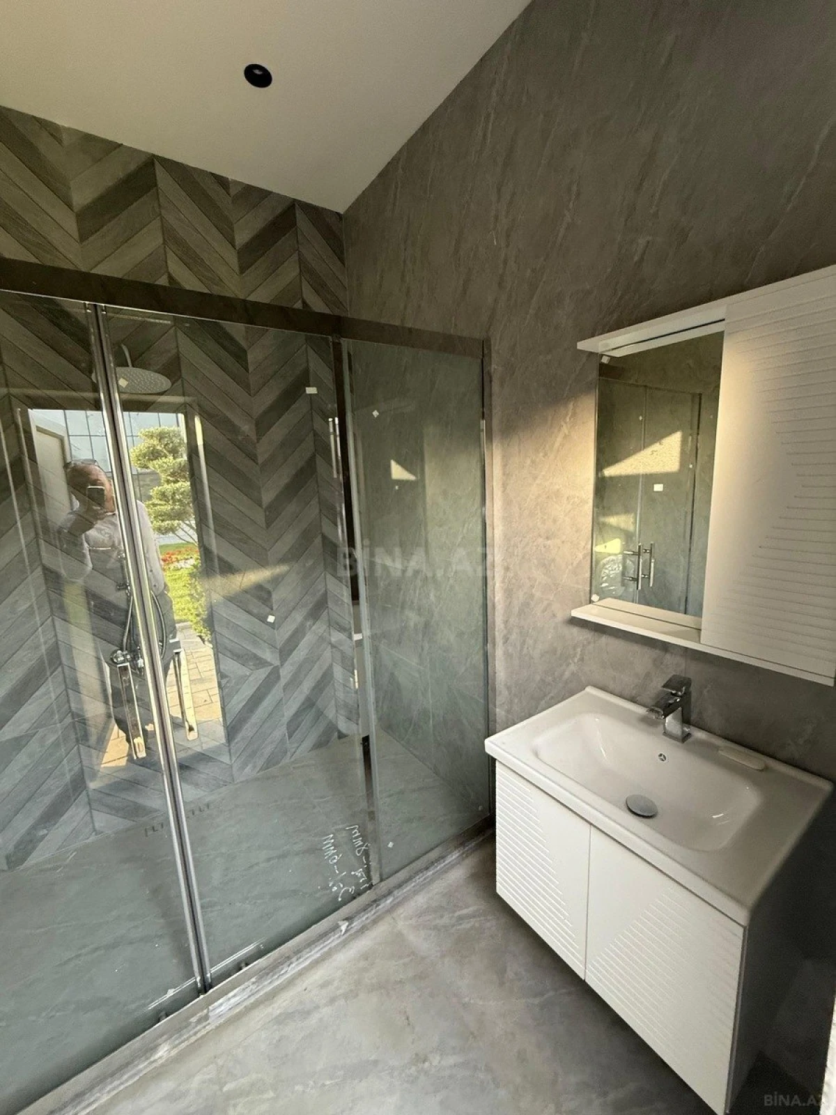 Satılır 7 otaqlı həyət evi 500 m²