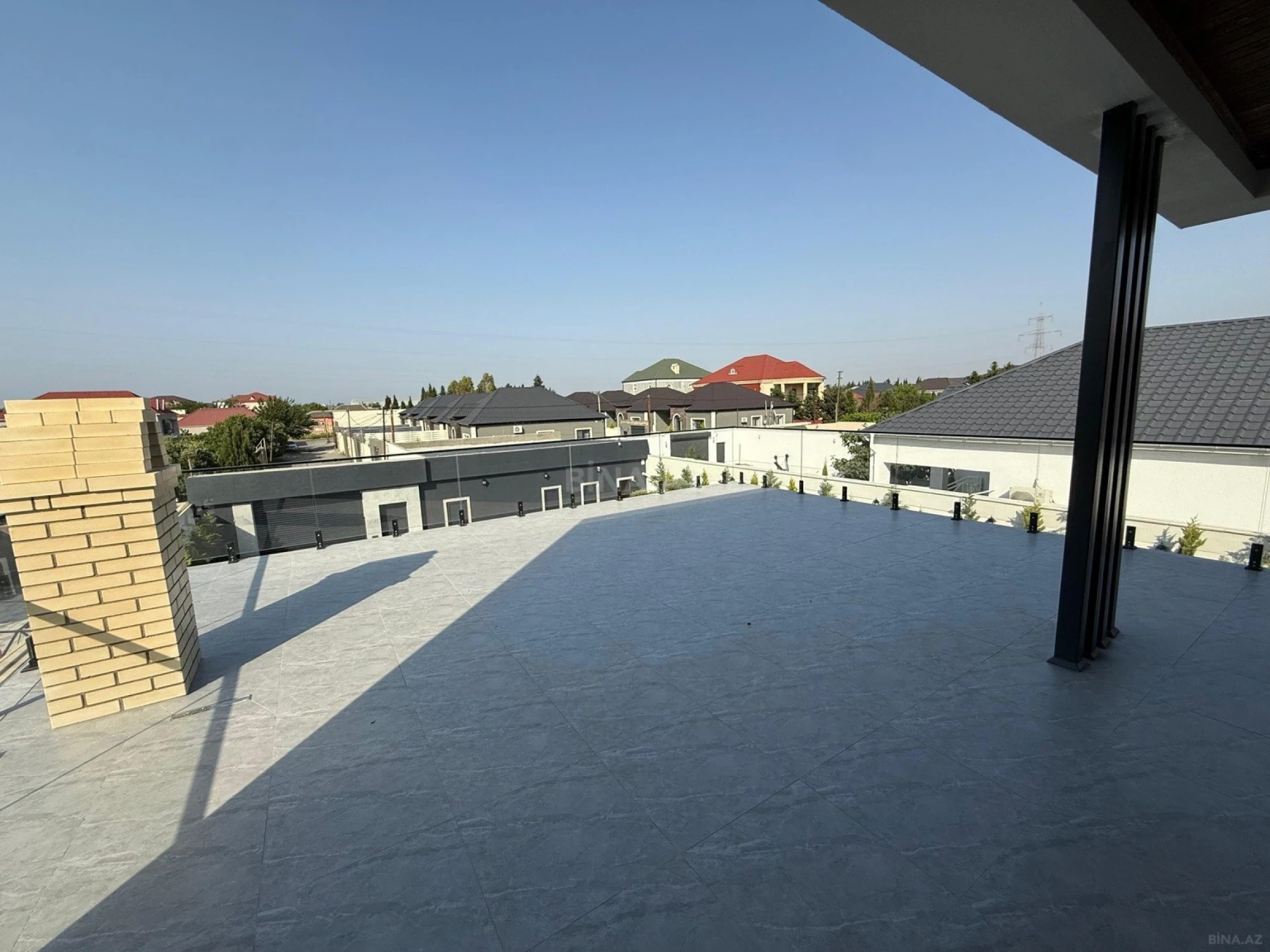 Satılır 7 otaqlı həyət evi 500 m²