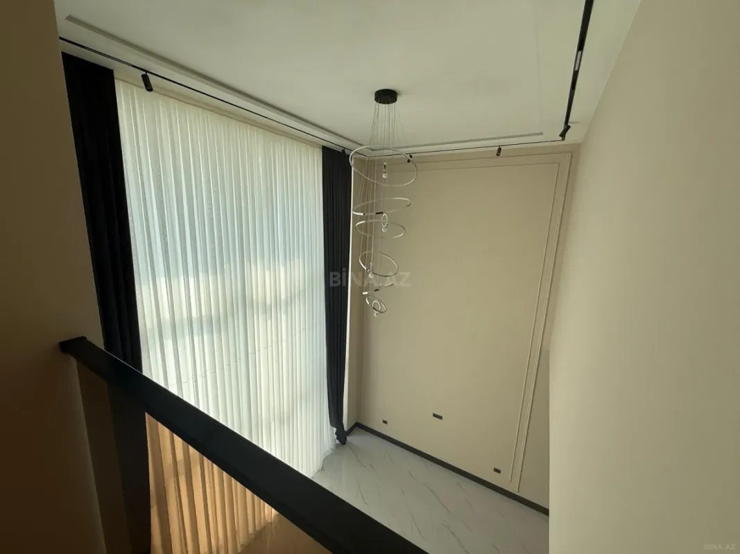 Satılır 7 otaqlı həyət evi 500 m²