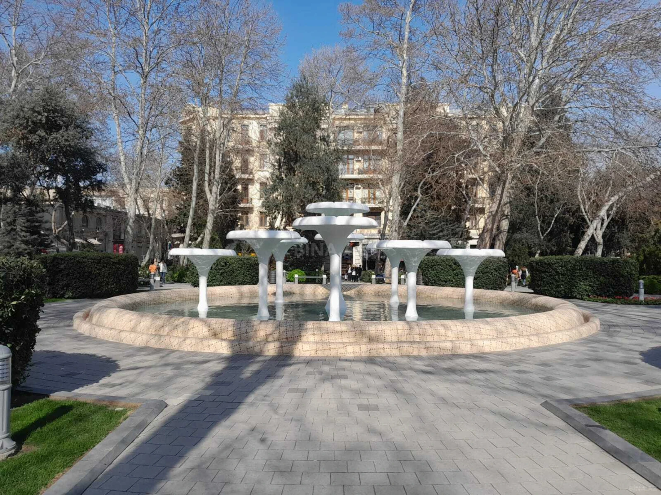 Kirayə verilir 2 otaqlı mənzil 55 m²