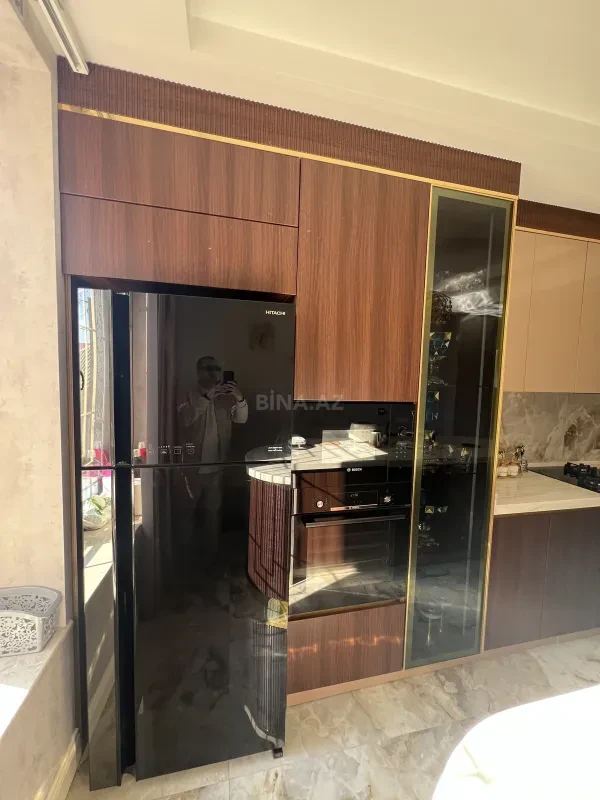 Satılır 5 otaqlı həyət evi 280 m²