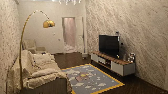 Satılır 3 otaqlı mənzil 109 m²
