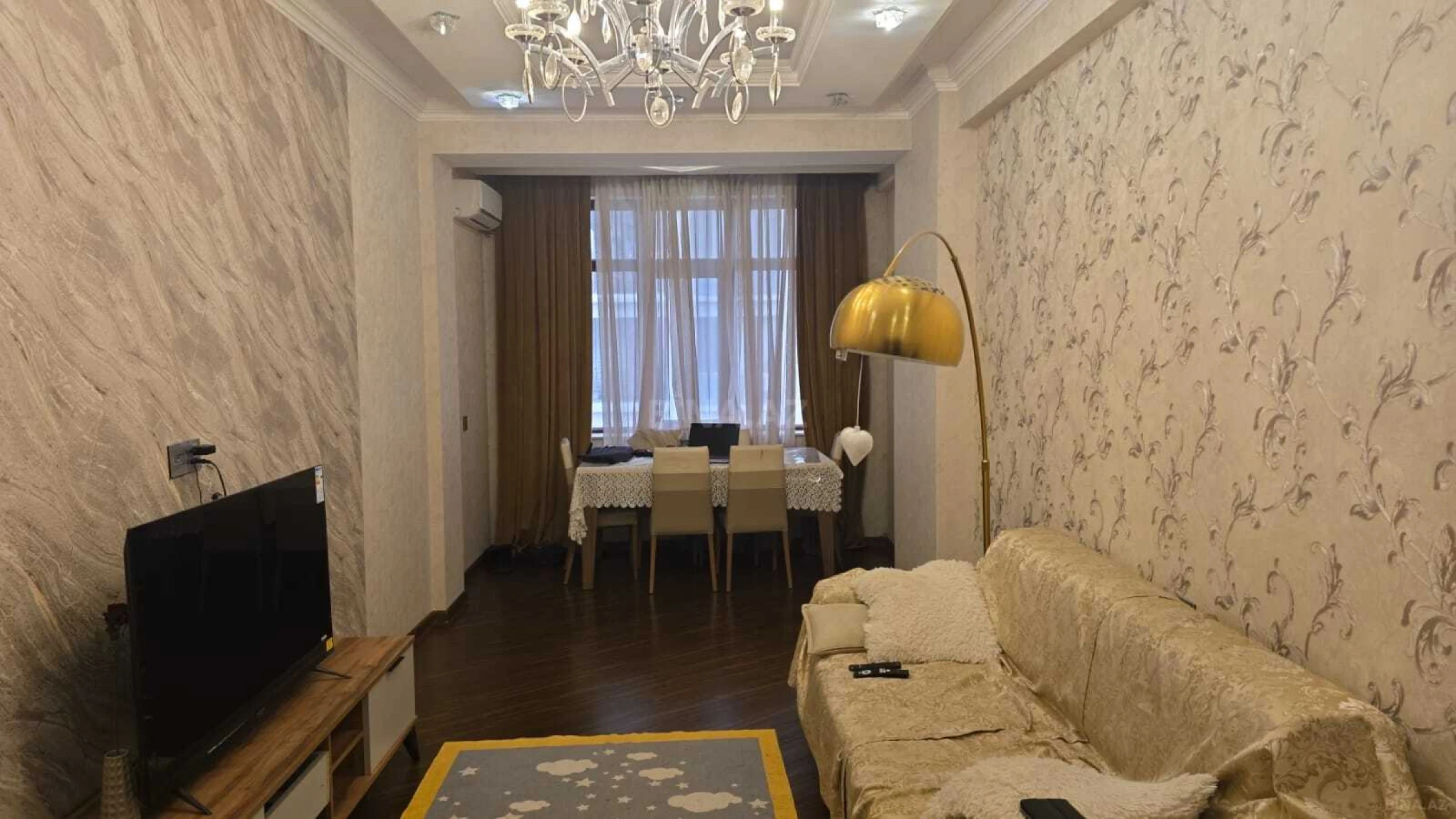 Satılır 3 otaqlı mənzil 109 m²