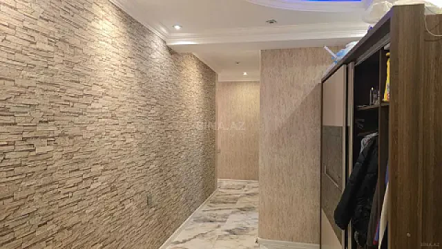 Satılır 3 otaqlı mənzil 109 m²