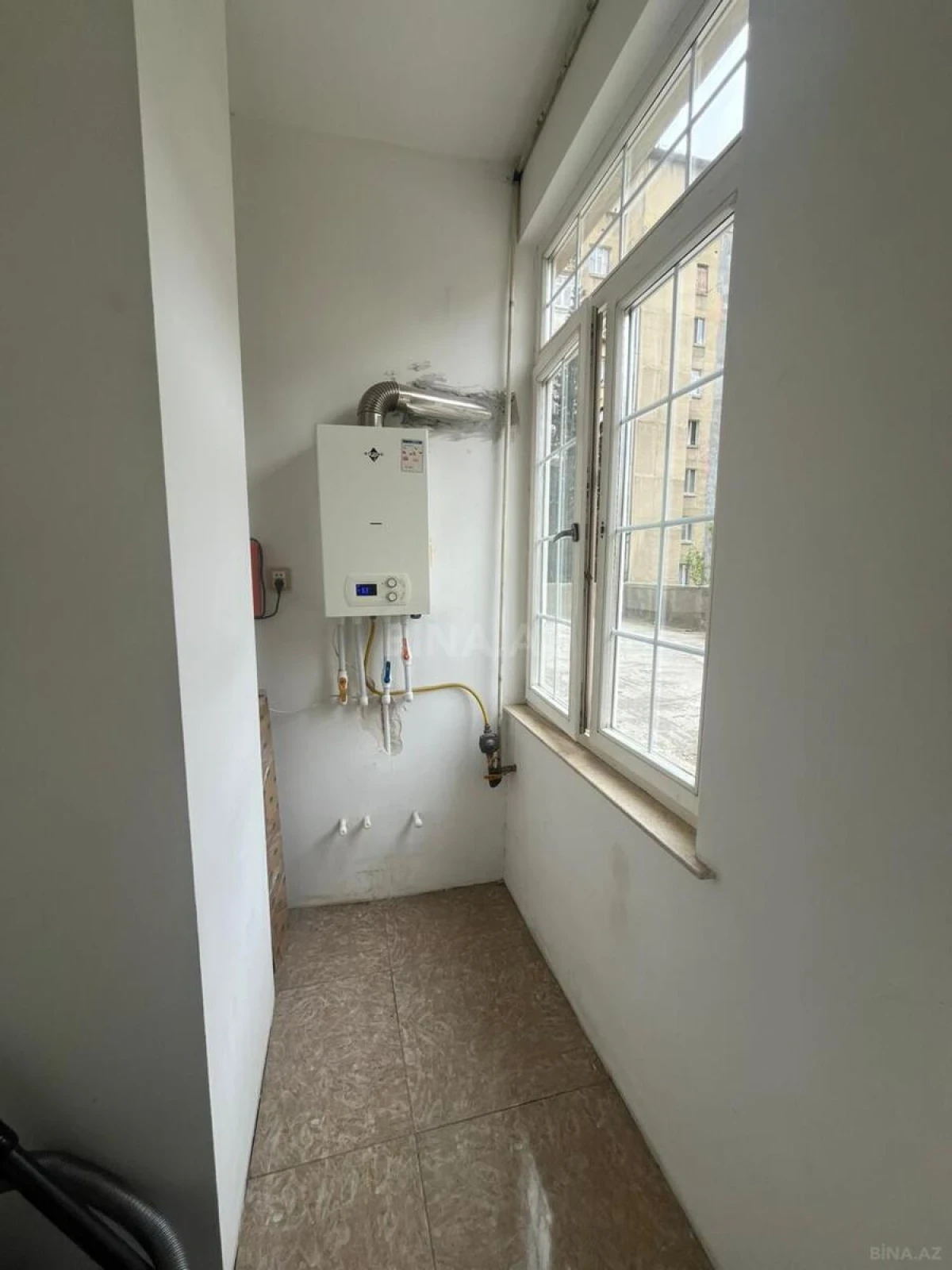 Kirayə verilir 3 otaqlı mənzil 110 m²