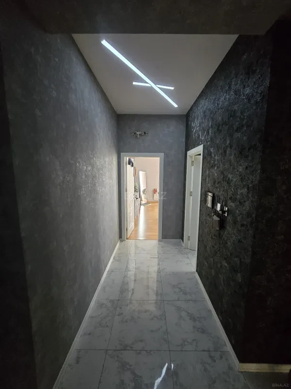 Satılır 4 otaqlı mənzil 115 m²