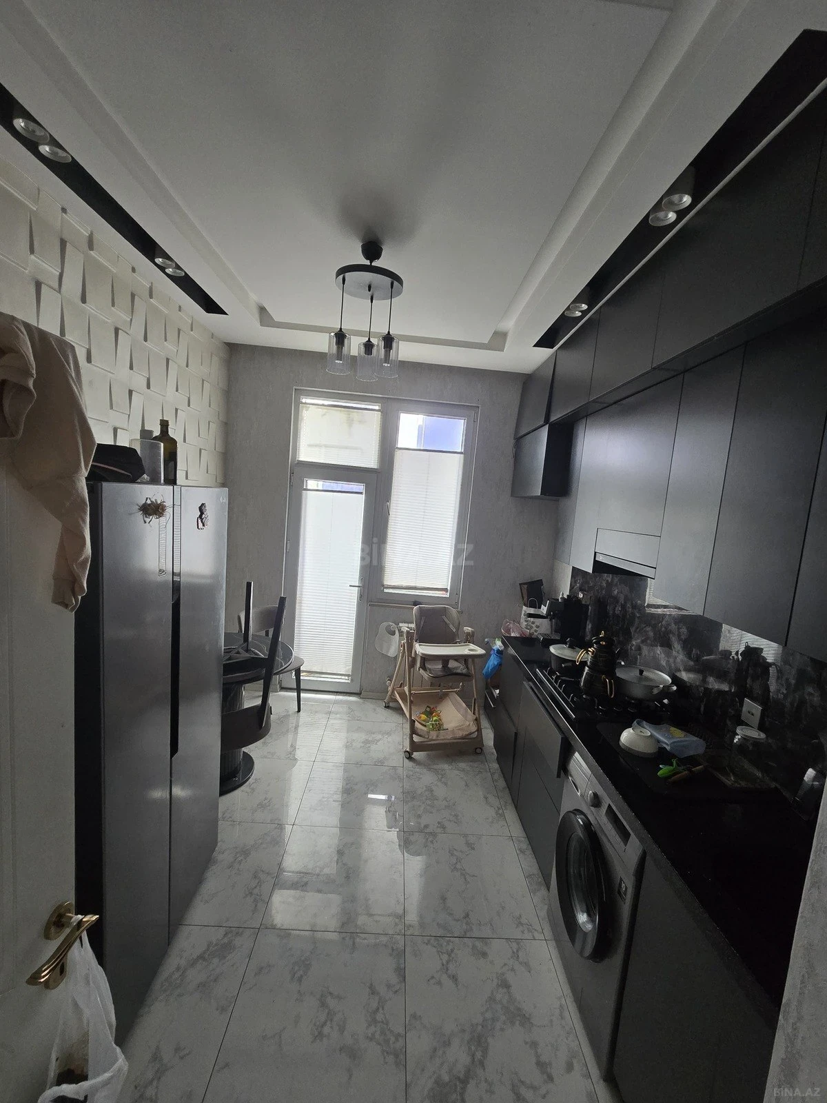 Satılır 4 otaqlı mənzil 115 m²