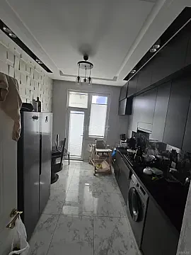 Satılır 4 otaqlı mənzil 115 m²