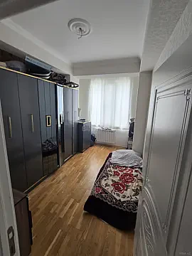 Satılır 4 otaqlı mənzil 115 m²