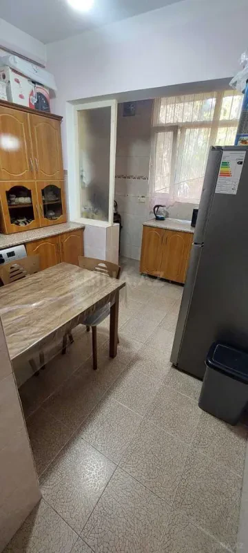 Satılır 2 otaqlı mənzil 60 m²