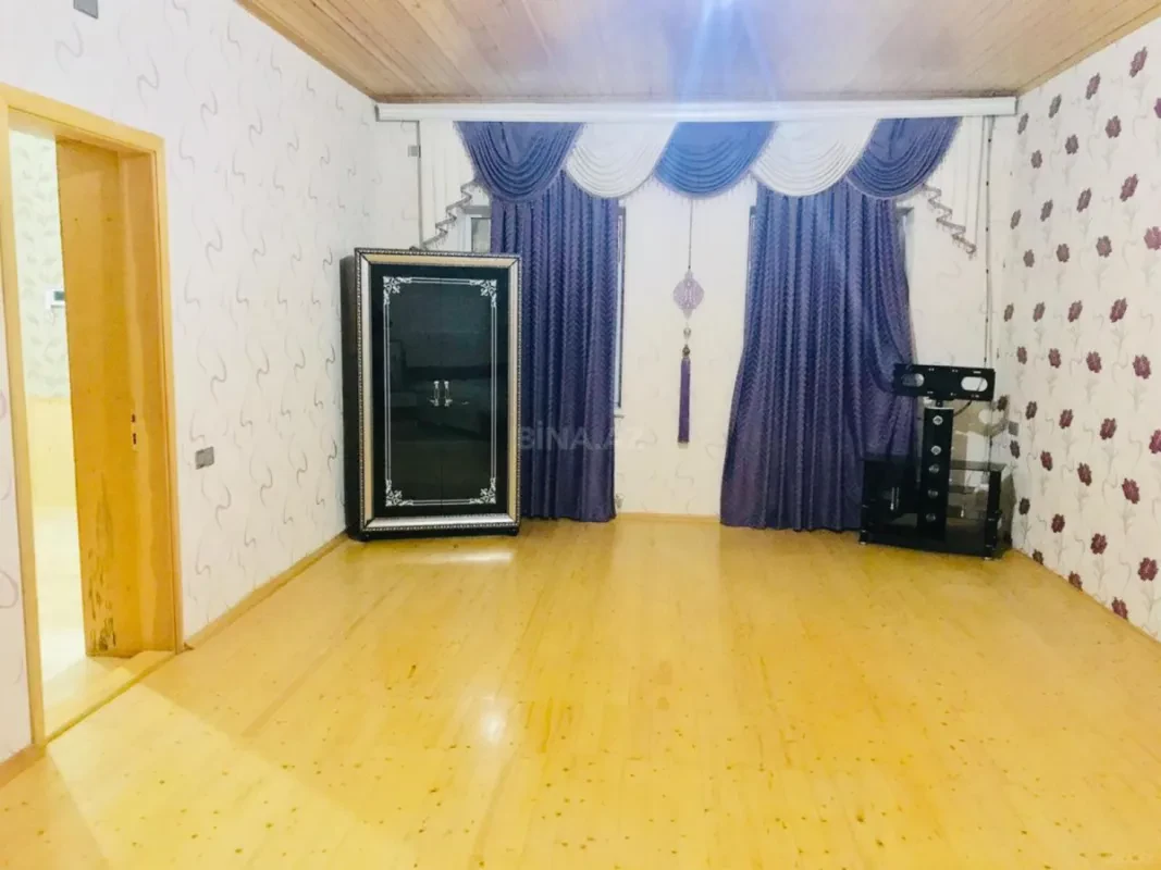 Satılır 5 otaqlı həyət evi 130 m²