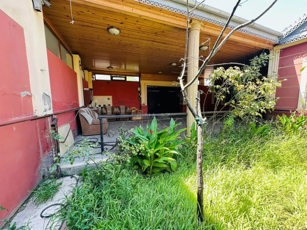 Satılır 5 otaqlı həyət evi 130 m²