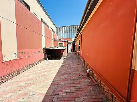 Satılır 5 otaqlı həyət evi 130 m²