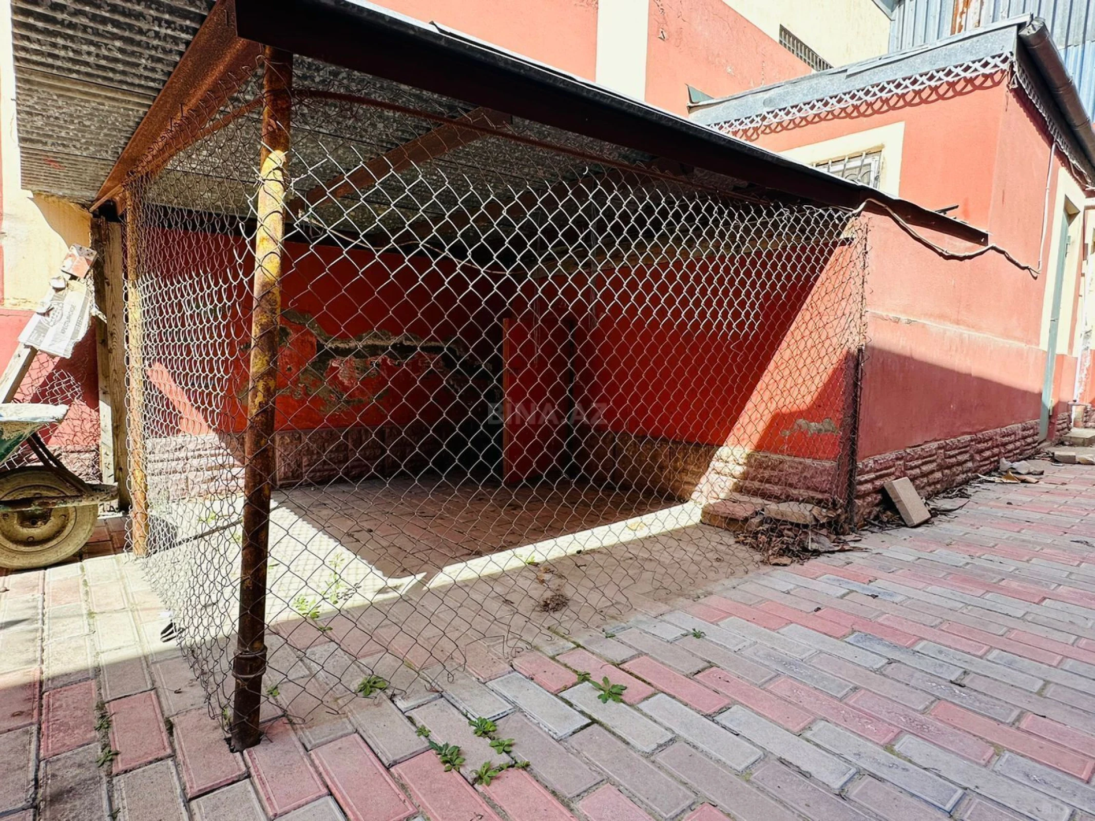 Satılır 5 otaqlı həyət evi 130 m²