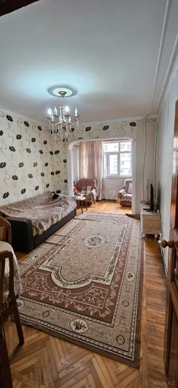 Satılır 2 otaqlı mənzil 65 m²