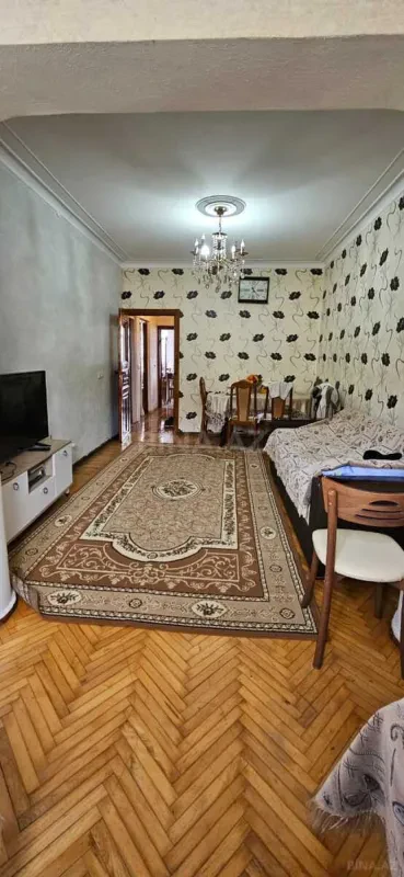 Satılır 2 otaqlı mənzil 65 m²