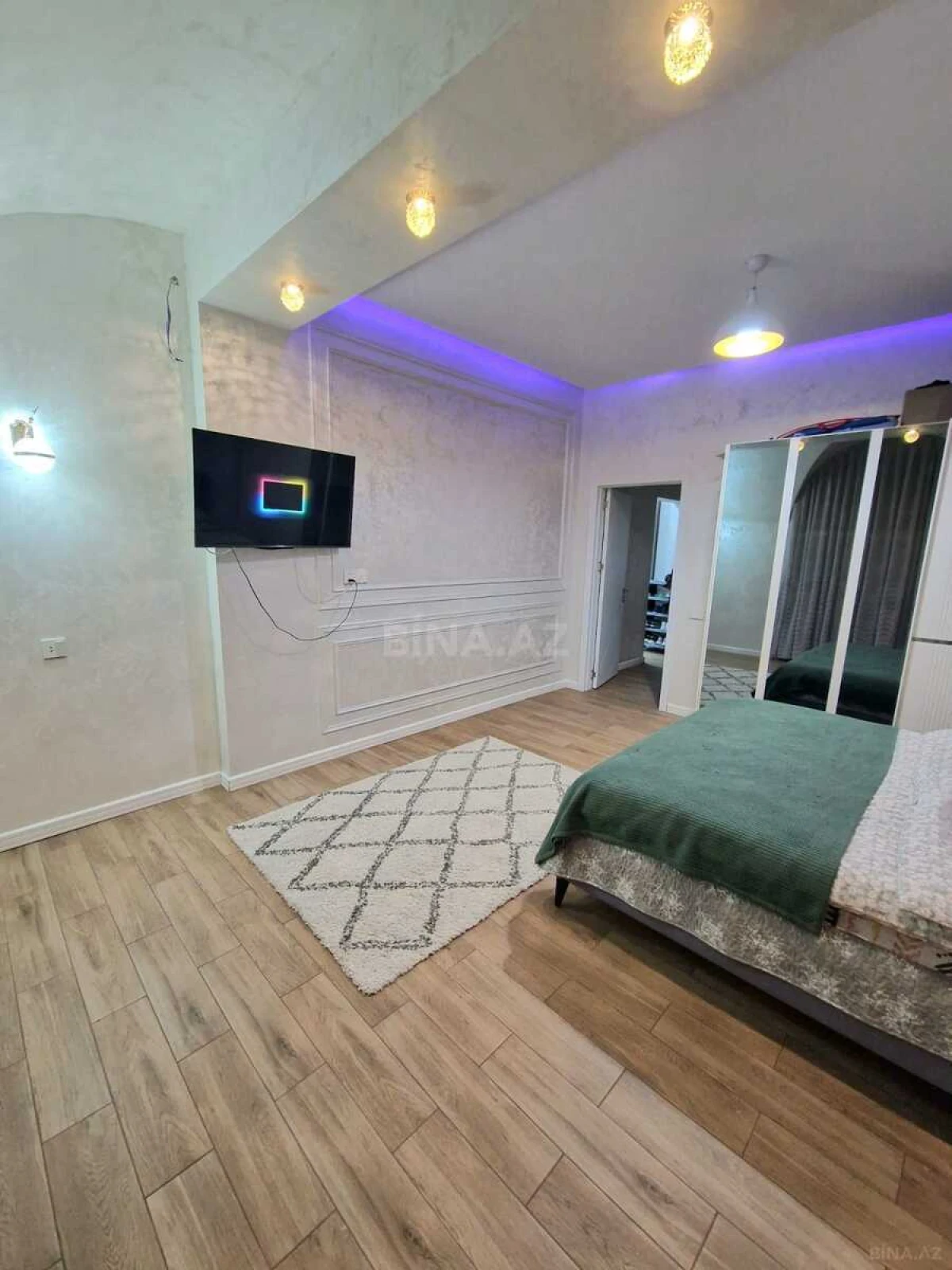 Satılır 2 otaqlı mənzil 80 m²