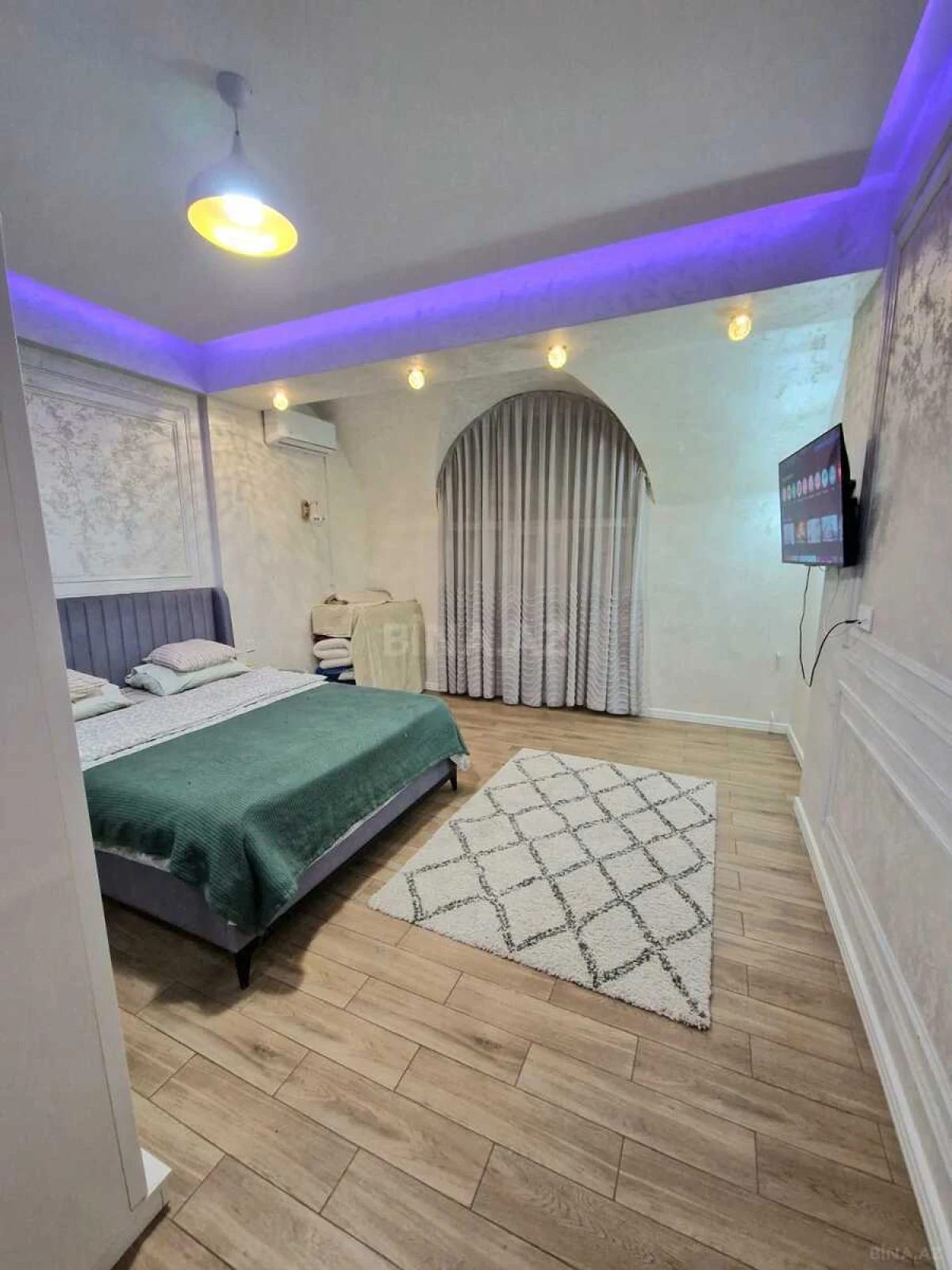 Satılır 2 otaqlı mənzil 80 m²