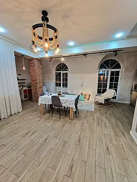 Satılır 2 otaqlı mənzil 80 m²