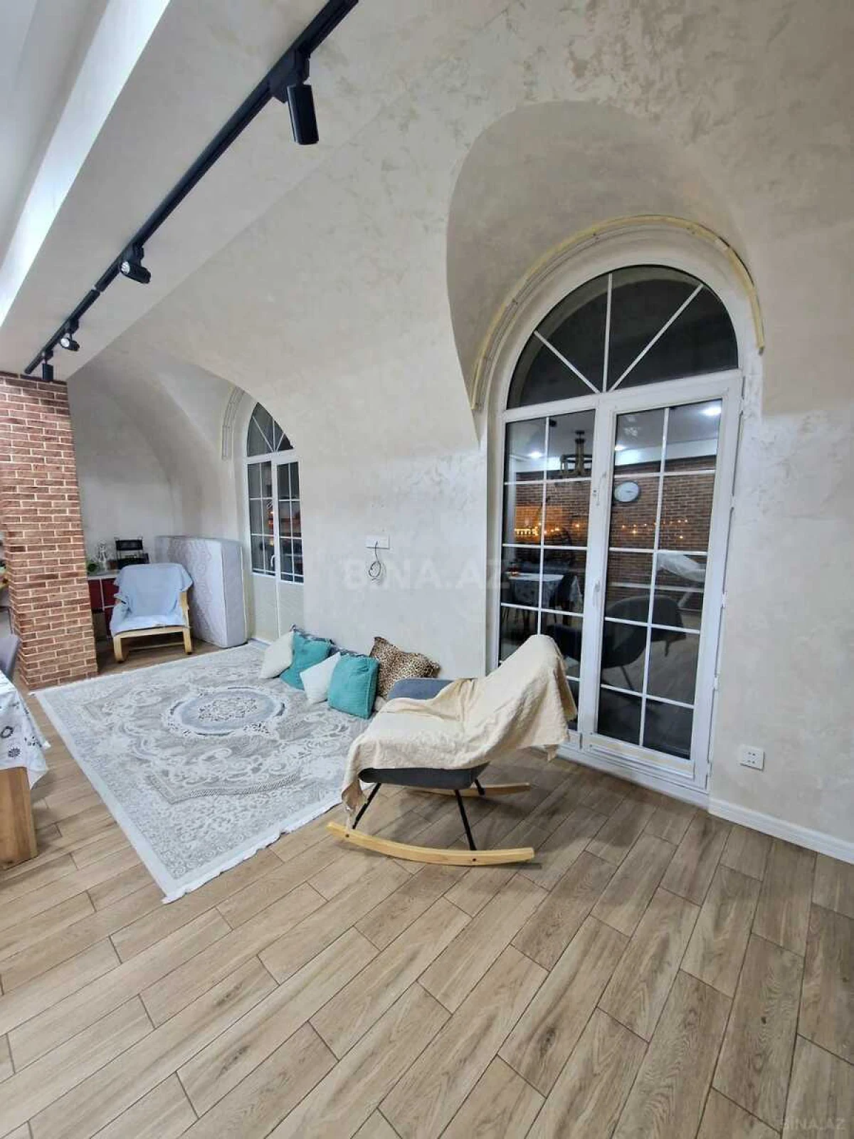 Satılır 2 otaqlı mənzil 80 m²