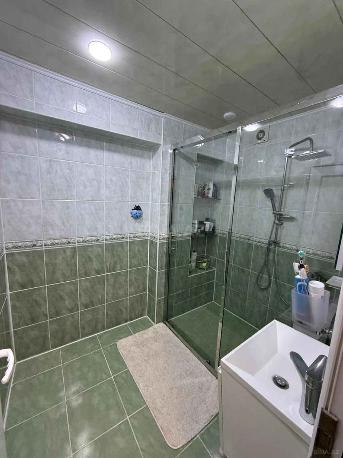 Satılır 2 otaqlı mənzil 75 m²