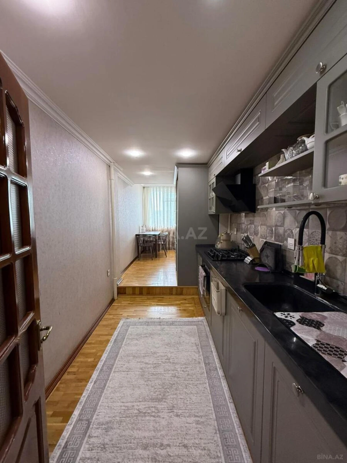 Satılır 2 otaqlı mənzil 75 m²