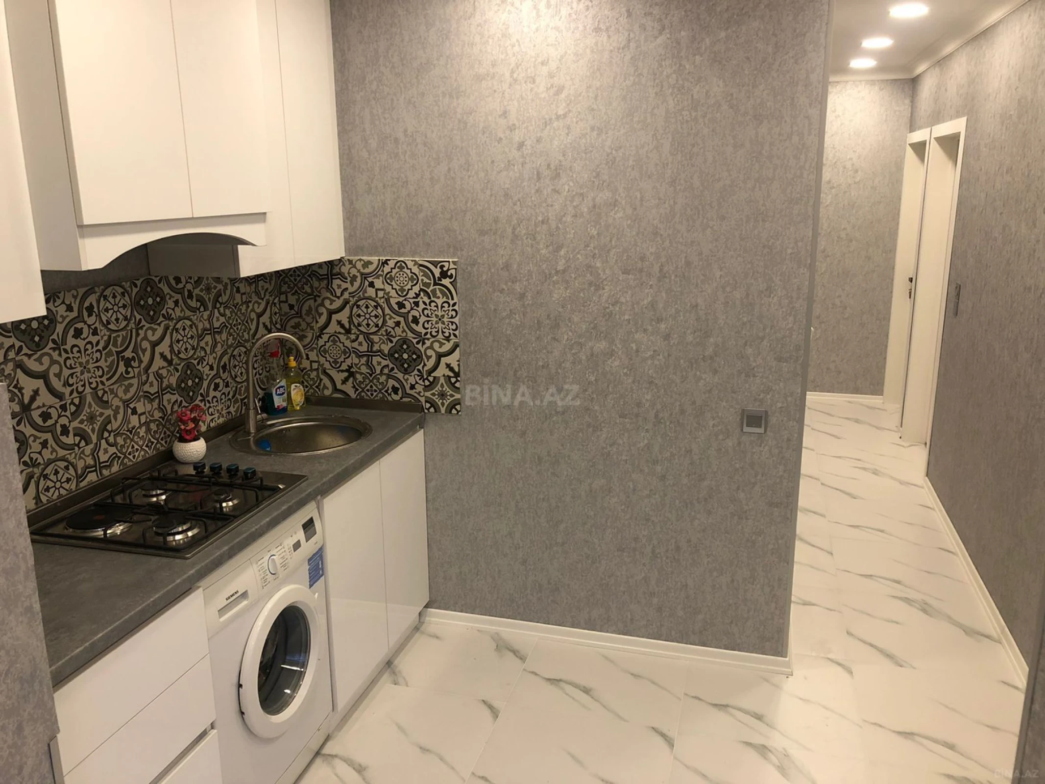 Satılır 3 otaqlı mənzil 86 m²