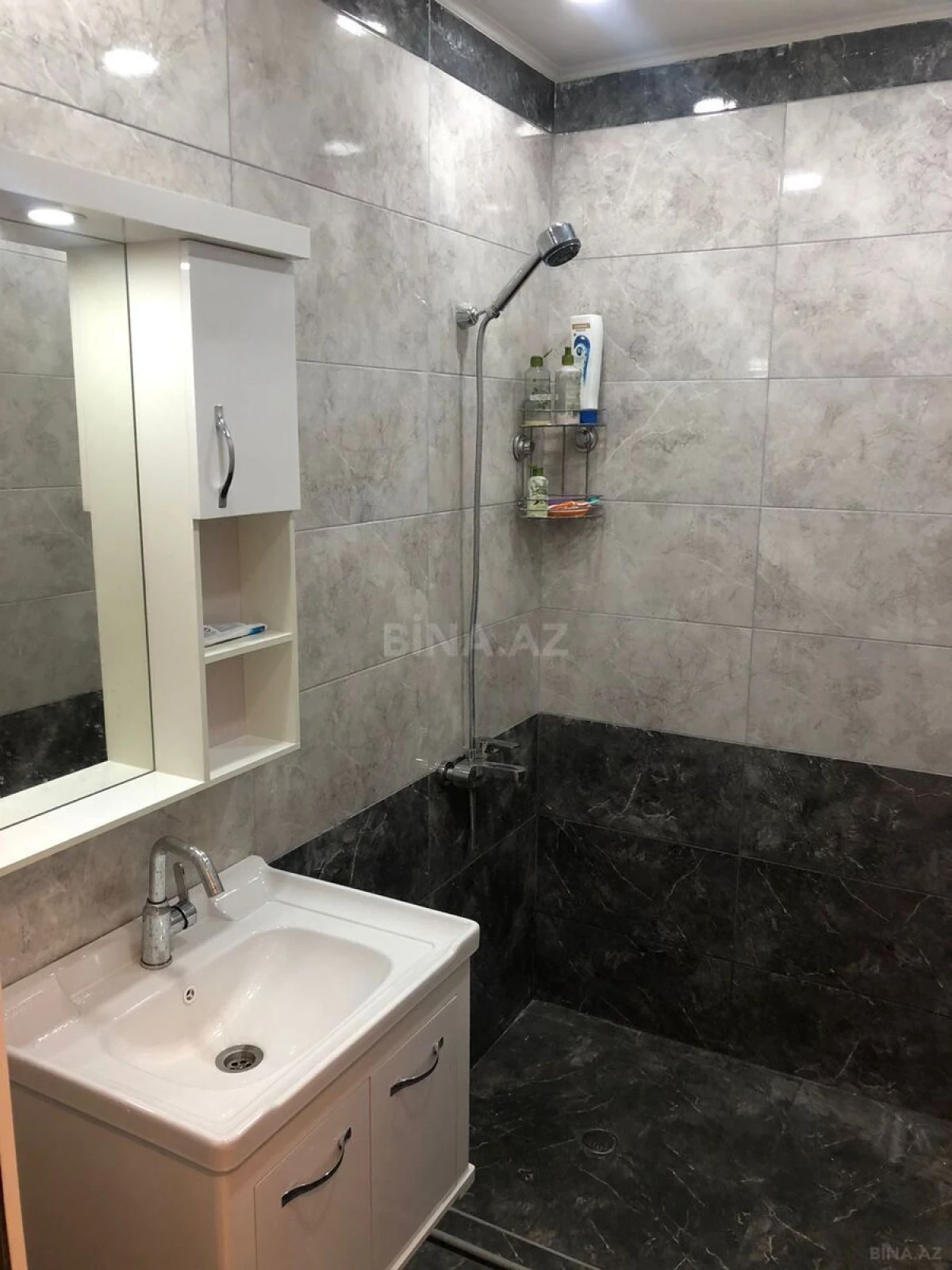 Satılır 3 otaqlı mənzil 86 m²