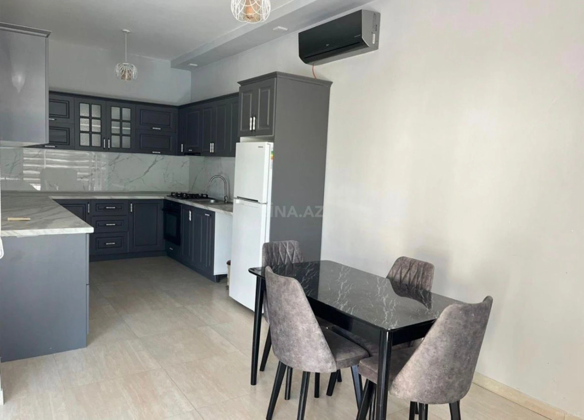 Kirayə verilir 4 otaqlı həyət evi 135 m²