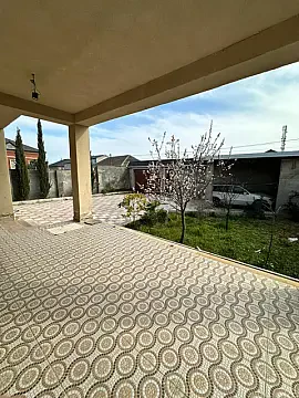 Satılır 10 otaqlı həyət evi 162 m²