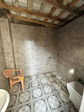 Satılır 10 otaqlı həyət evi 162 m²