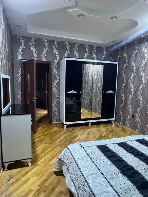 Kirayə verilir 3 otaqlı mənzil 98 m²