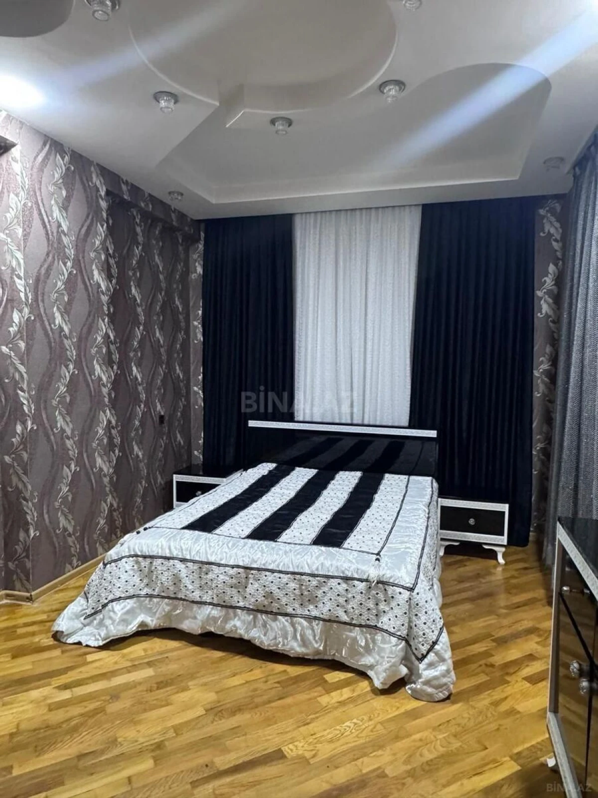 Kirayə verilir 3 otaqlı mənzil 98 m²