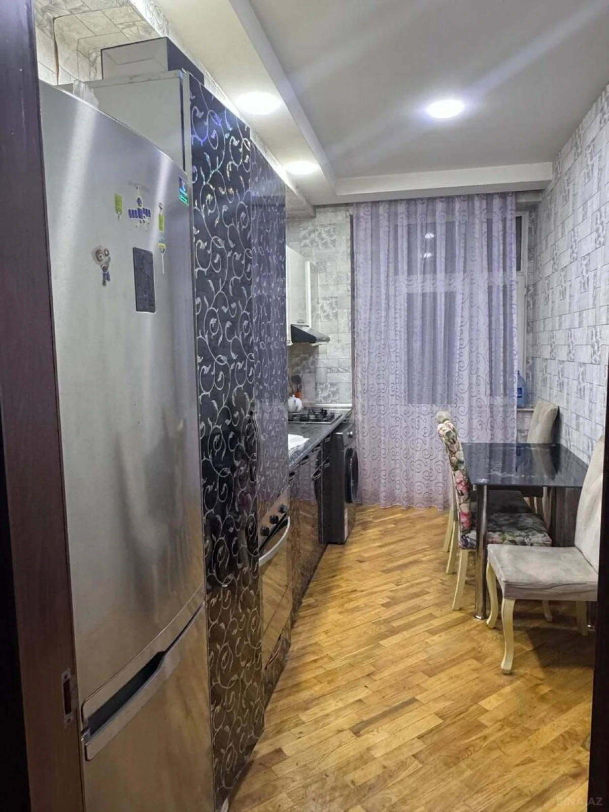 Kirayə verilir 3 otaqlı mənzil 98 m²