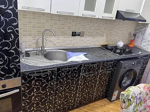 Kirayə verilir 3 otaqlı mənzil 98 m²