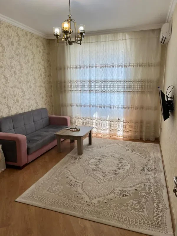 Kirayə verilir 2 otaqlı mənzil 55 m²