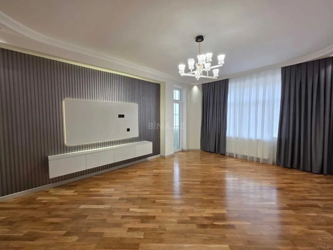 Satılır 3 otaqlı mənzil 95 m²