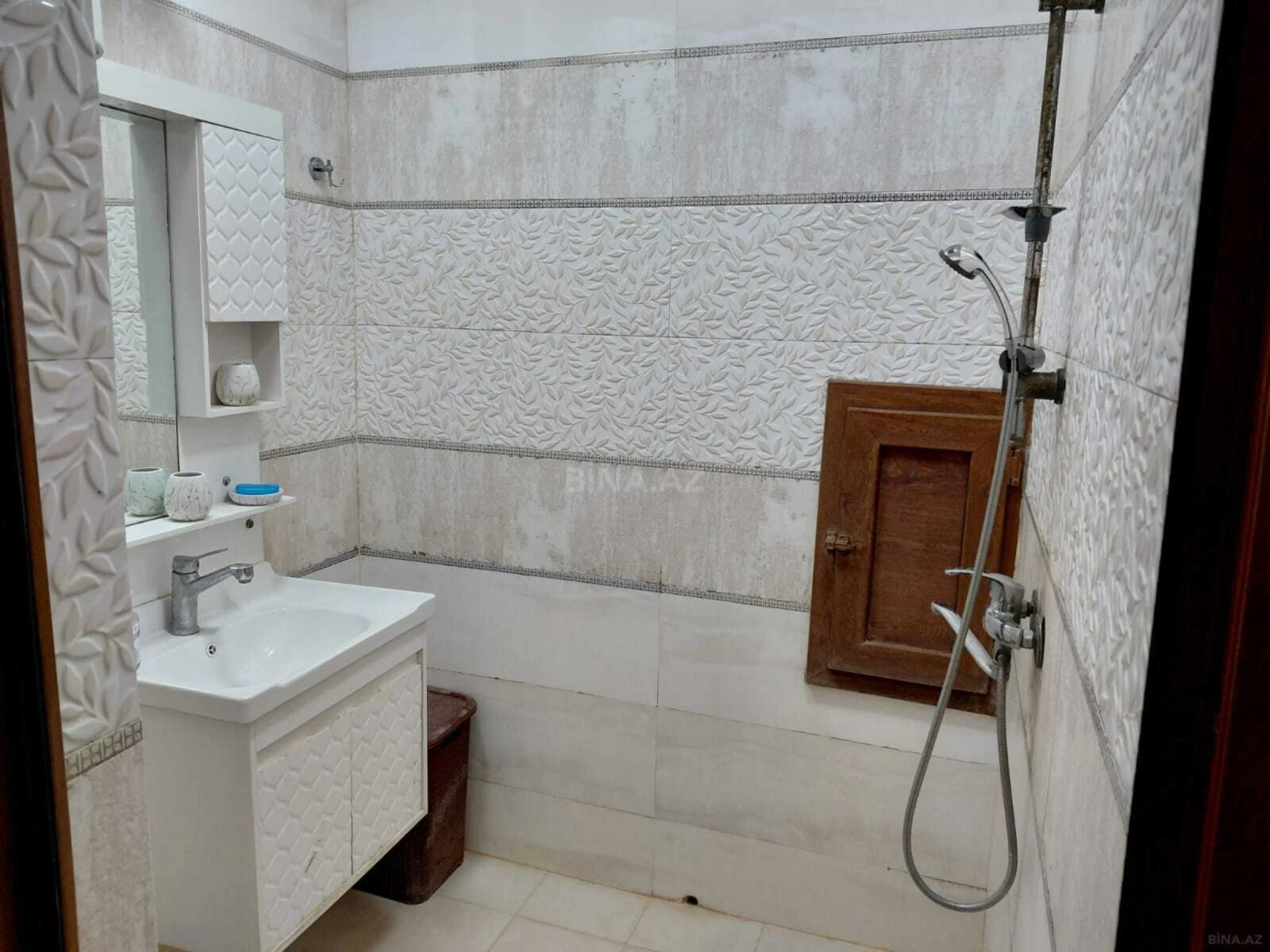 Kirayə verilir 2 otaqlı mənzil 80 m²